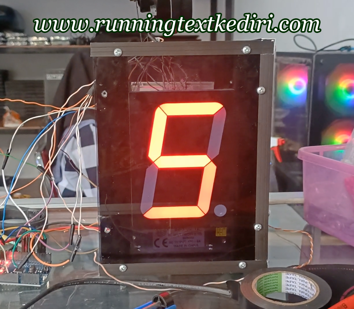 <p>7 Segment merupakan suatu segmen-segmen yang digunakan untuk menampilkan angka. 7 segmen merupakan display visual yang umum digunakan dalam dunia digital.7 segmen sering dijumpai pada jam digital, penjuk antrian. Bila anda ingin memebelinya, anda dapat membelinya sesuai kebutuhan yang anda inginkan dengan harga murah.</p>